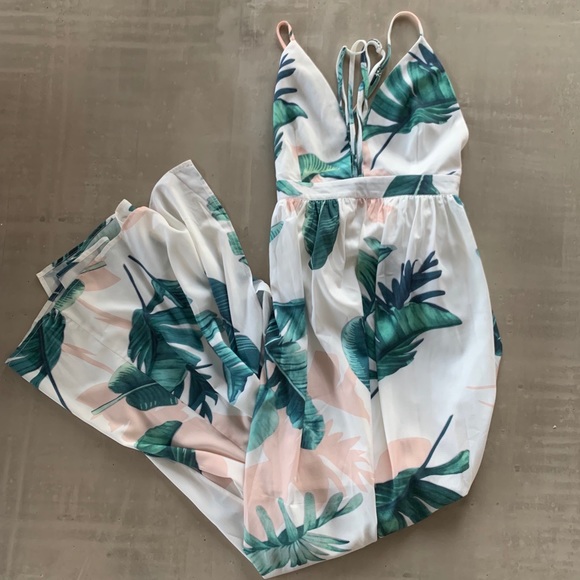 Latiste Palm Maxi Dress - Picture 1 of 8